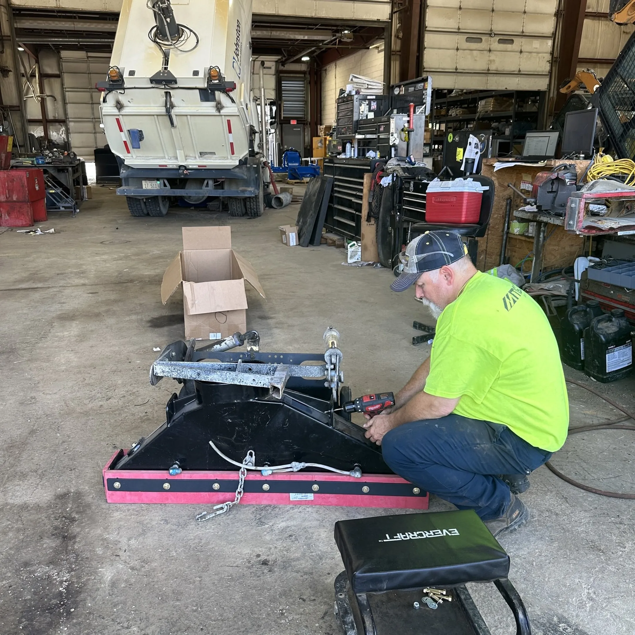Hydraulic Cylinder Repair & Custom Engineering Services