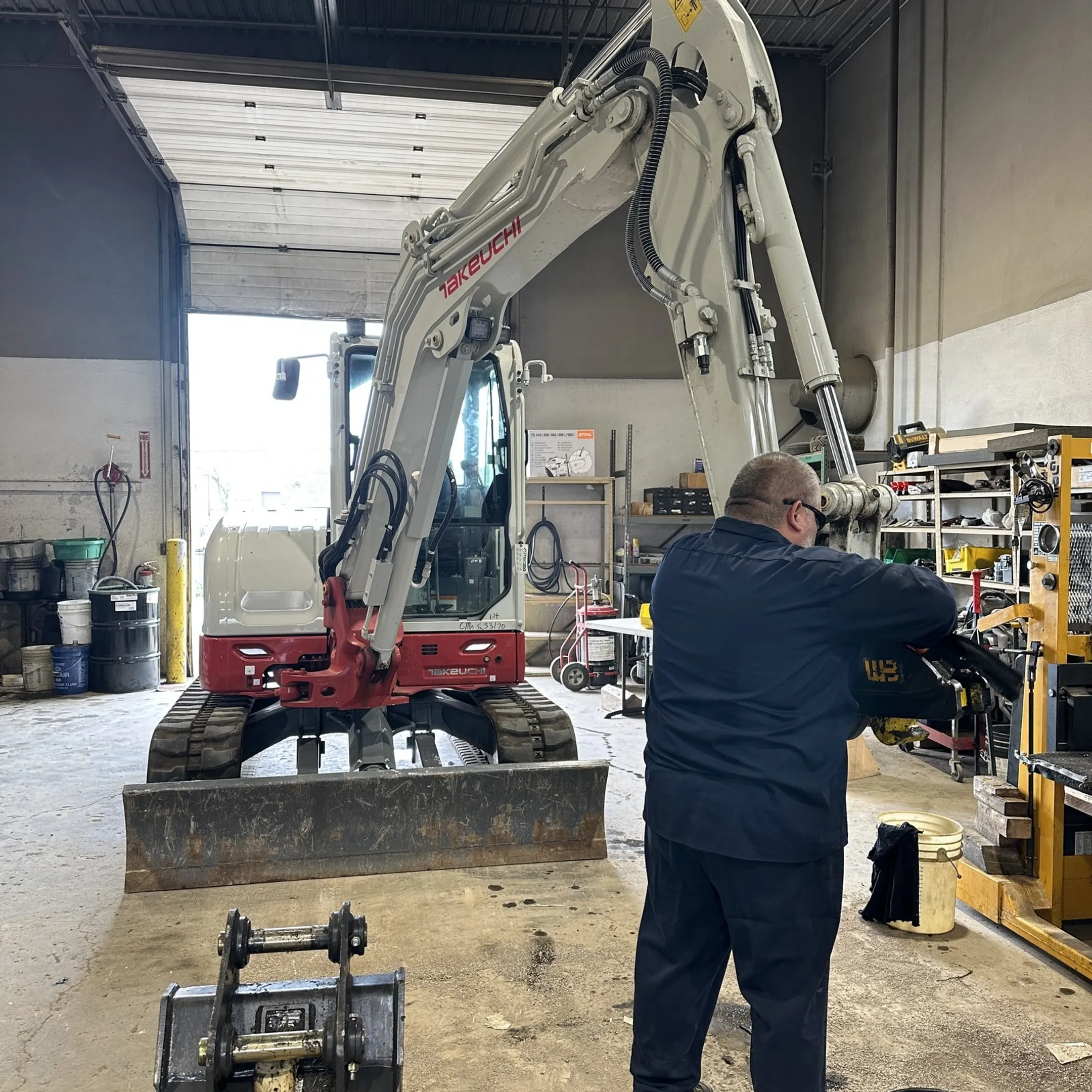 Mini Excavator Repair & Maintenance Services