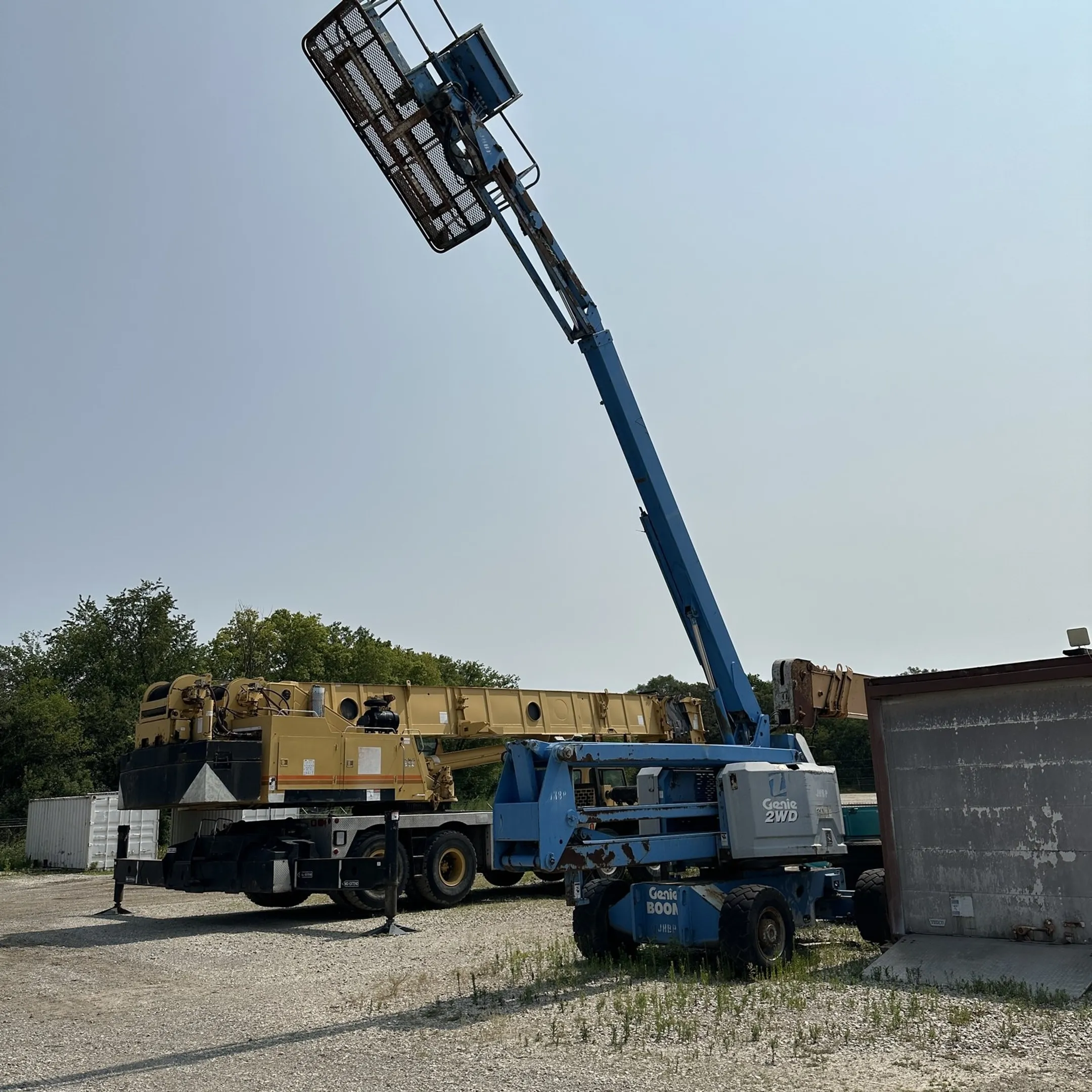 Aerial Lift Hydraulic Repair Services in West Michigan