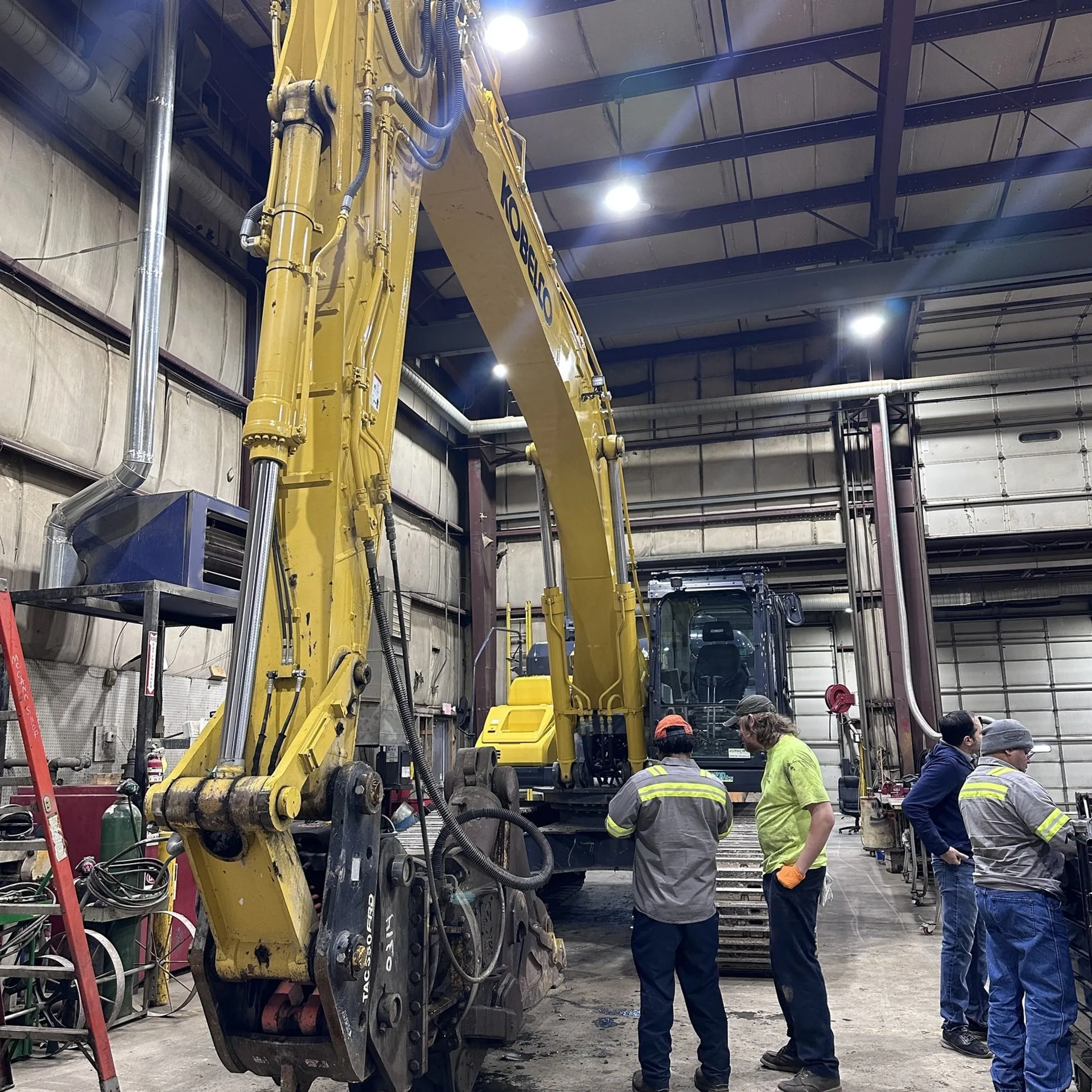 Hydraulic Cylinder Repair for Shipped-In Equipment