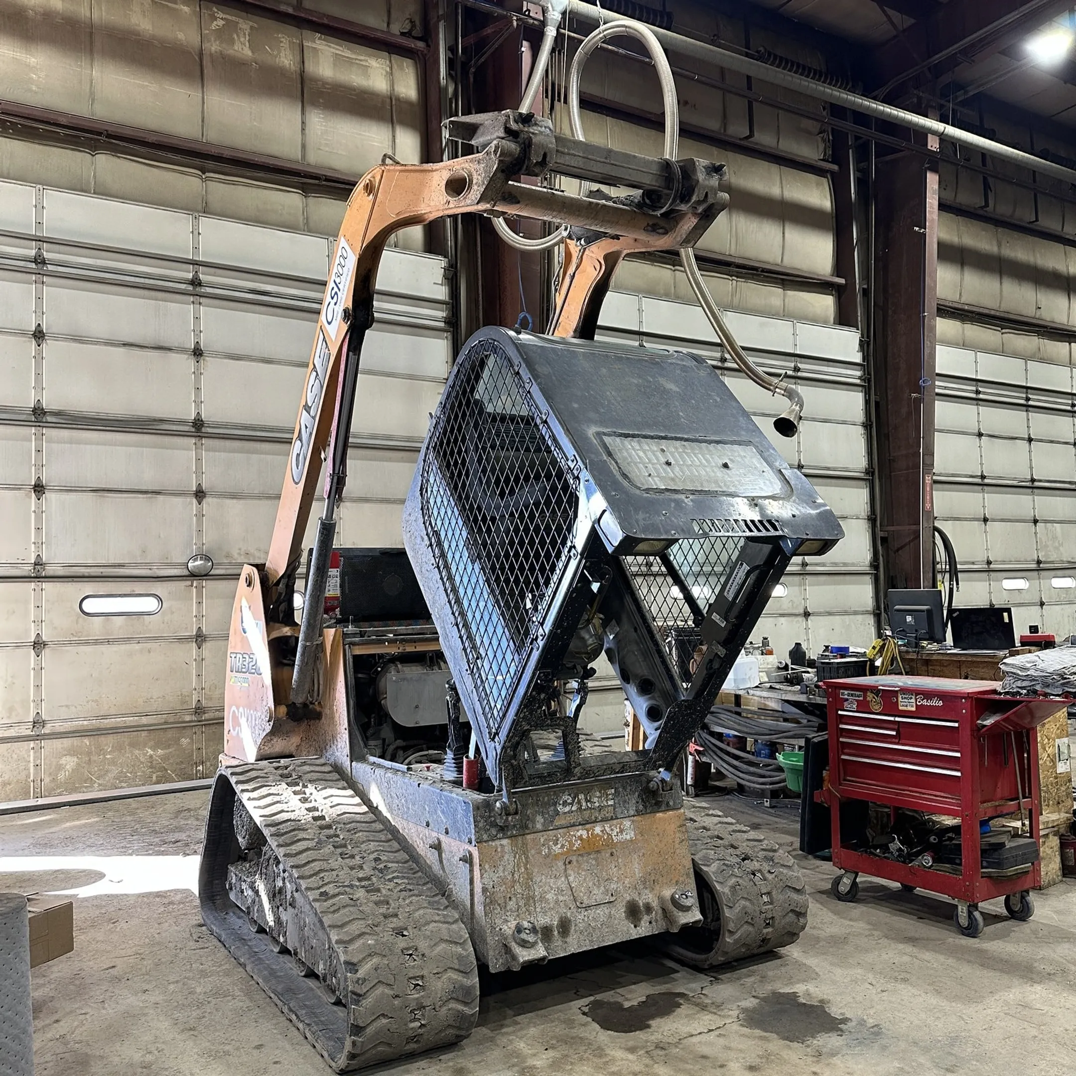 Hydraulic cylinder components arranged for professional repair and inspection