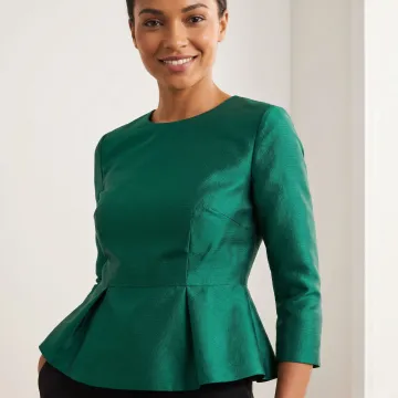 Detailed AI peplum top product visualization