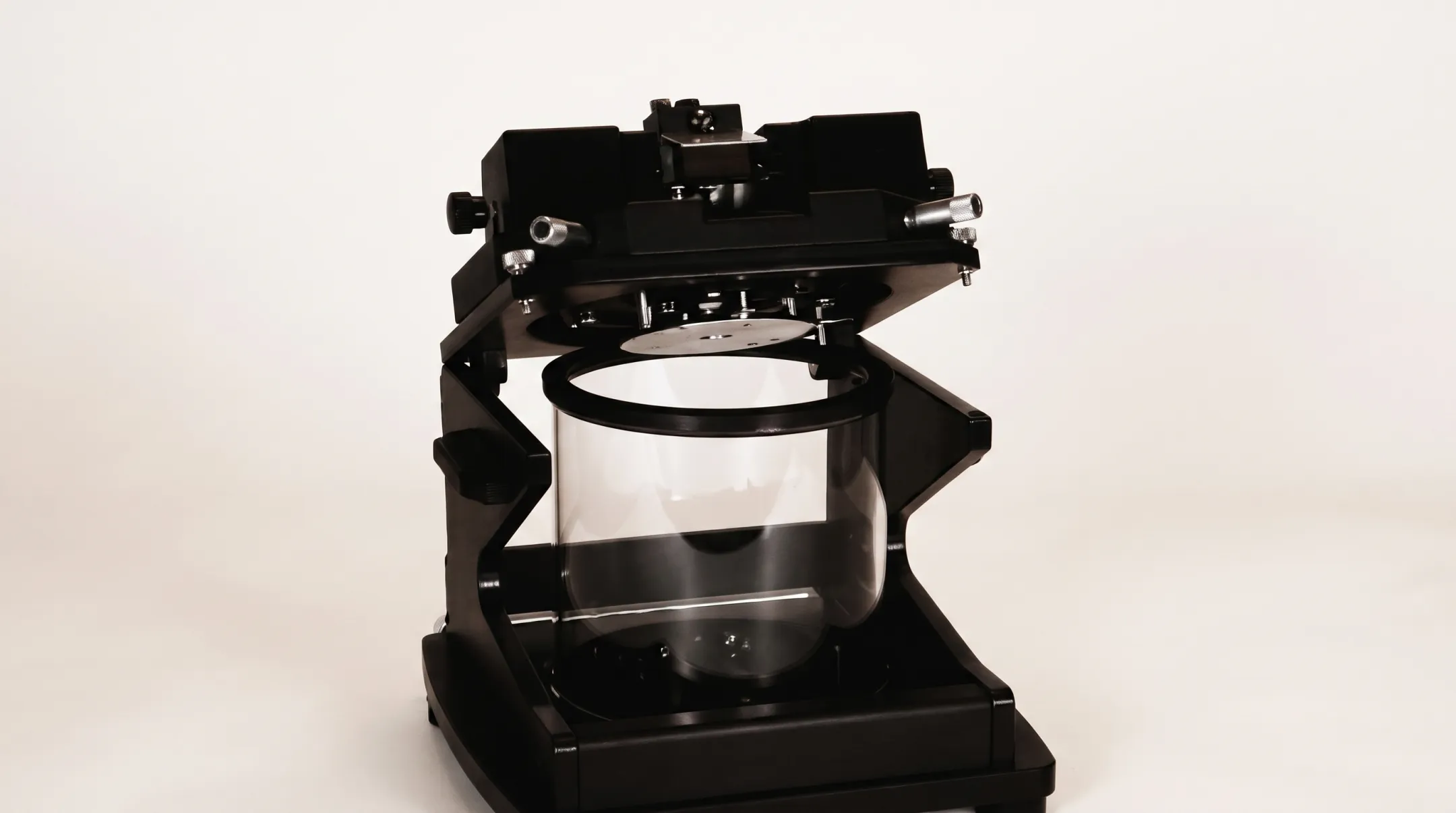 PicoPlus 5500 modular AFM STM platform with liquid cell setup