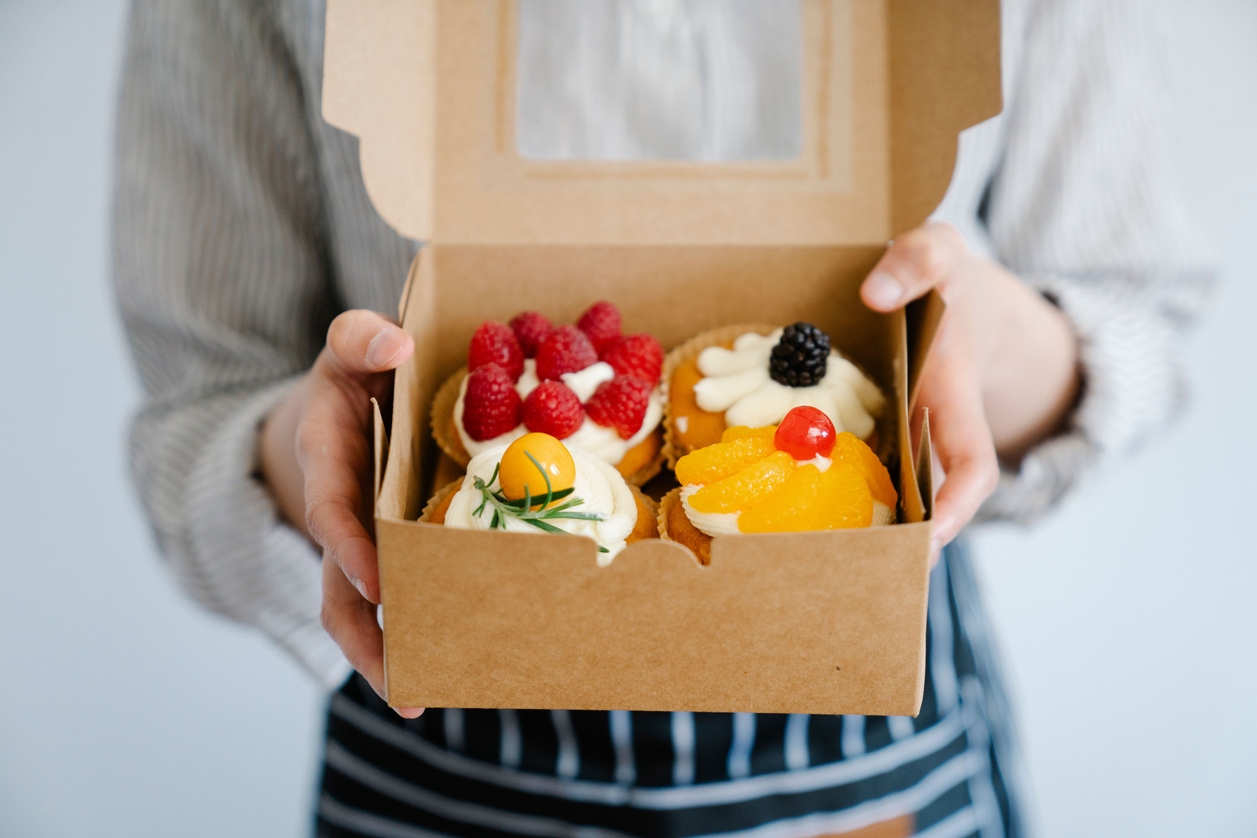 Custom Bakery Boxes with Window Wholesale