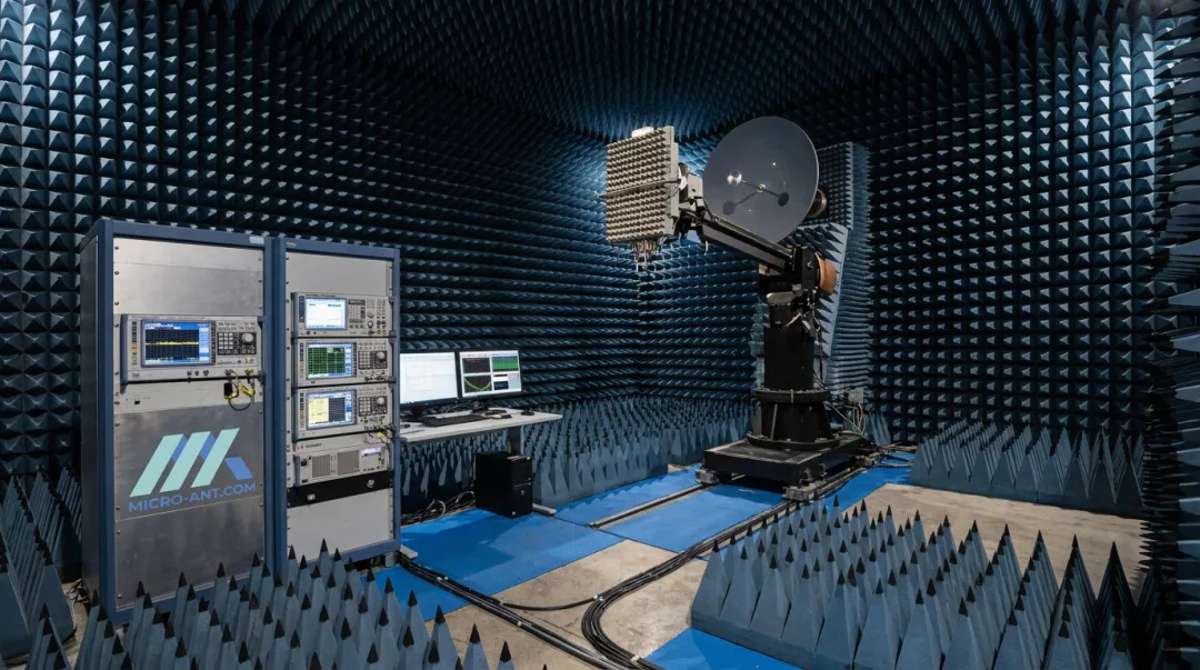Near-field anechoic test chamber used for horn antenna qualification testing