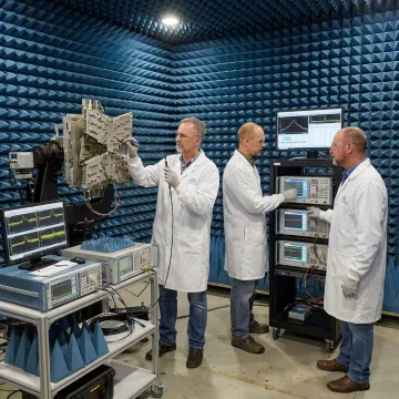 Engineers testing an electronic warfare antenna