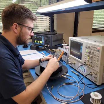 RF antenna undergoing production testing