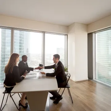 Manager discussing employee performance goals