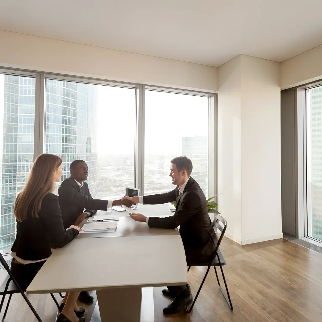 HR advisor discussing business strategy