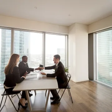 HR consultant meeting with business leaders