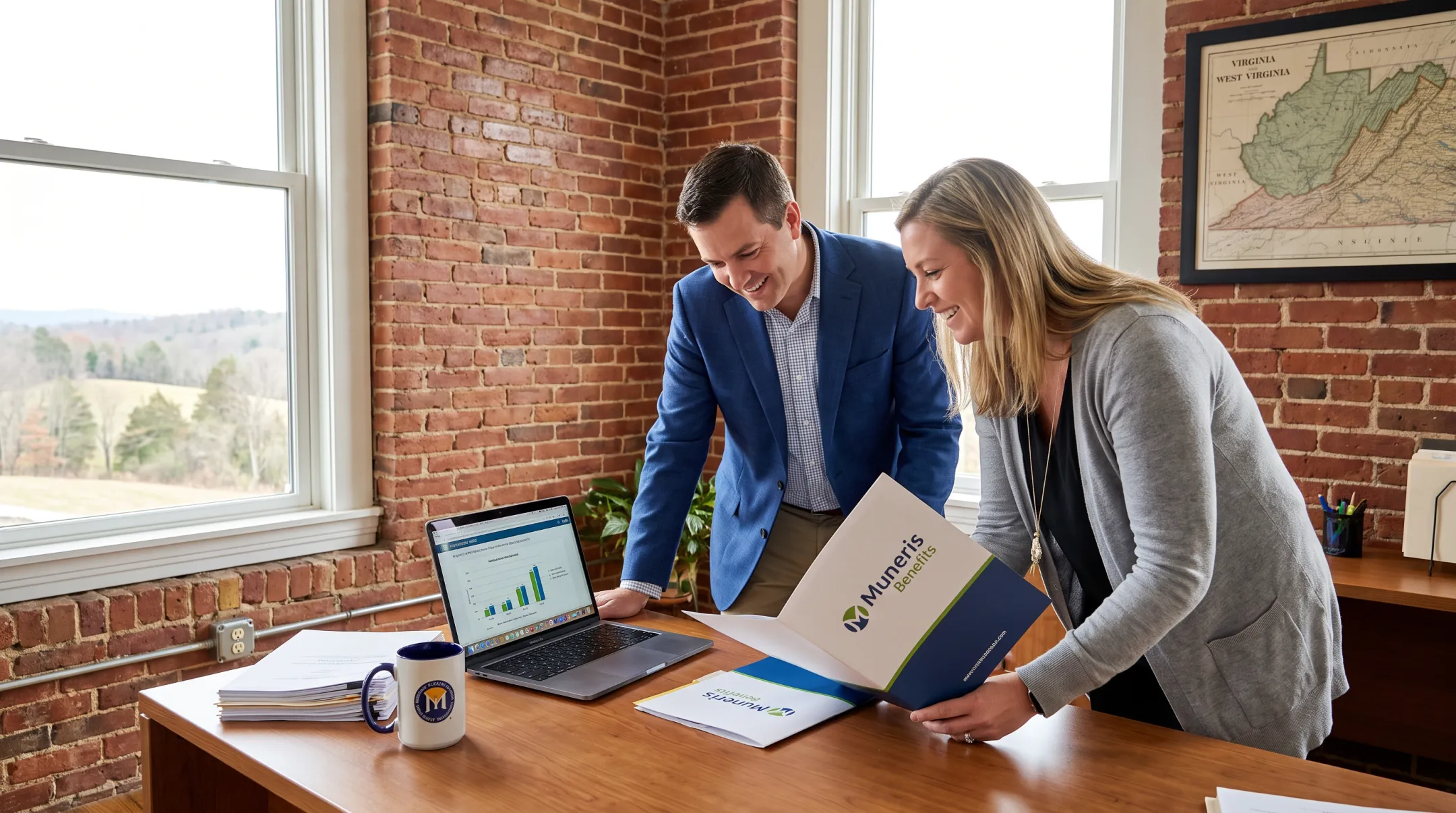 Muneris Benefits account manager assisting client with insurance consultation