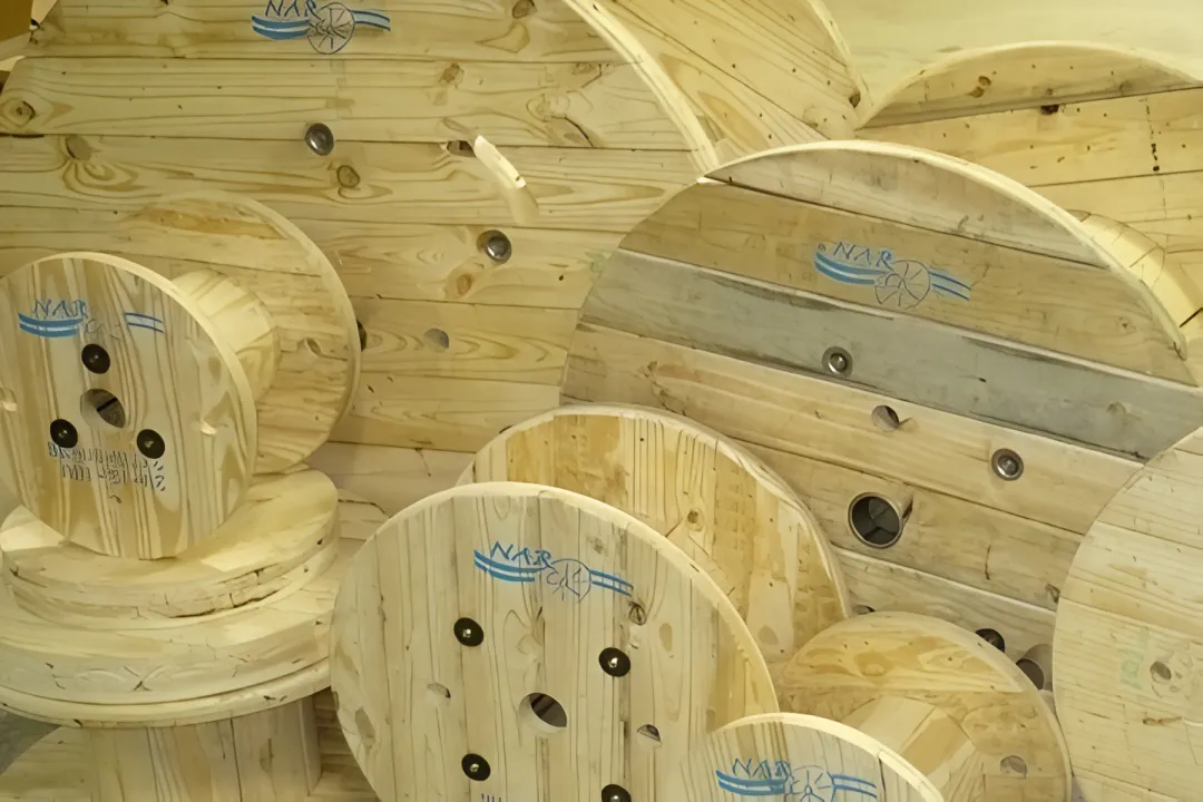 Nailed Wooden Reels | Large 500mm Steel Cable Reel Spool