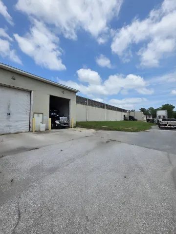 Logistics & Shipping