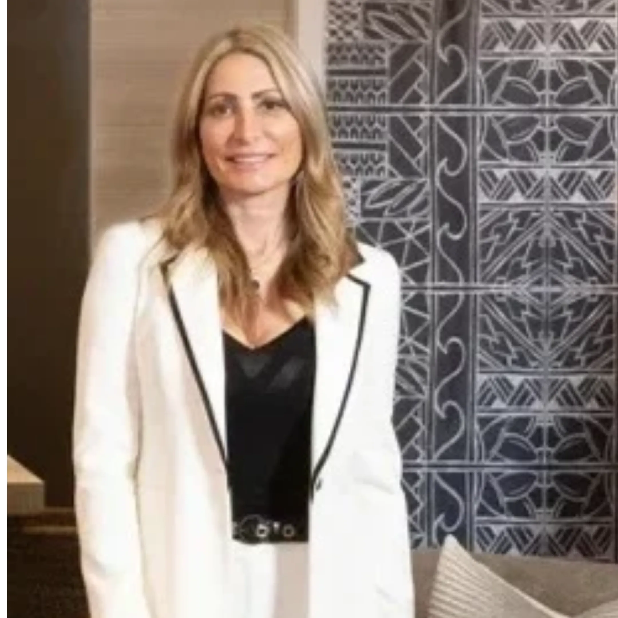Portrait of Silvina Petrate, Founder and CEO of Nativa Interiors