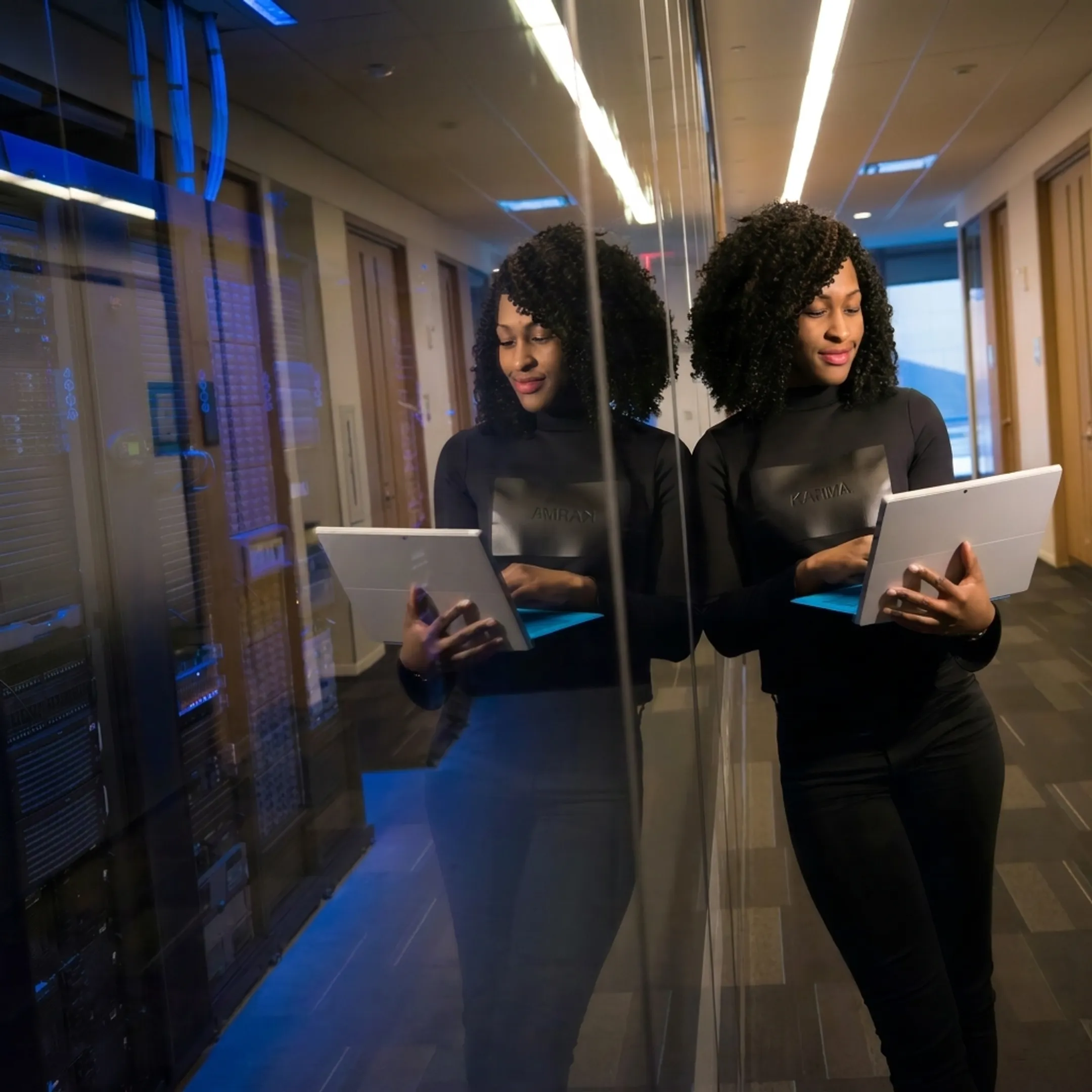 IT consultant advising a business team