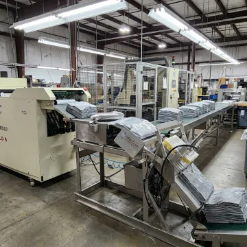 Industrial package conveyor system