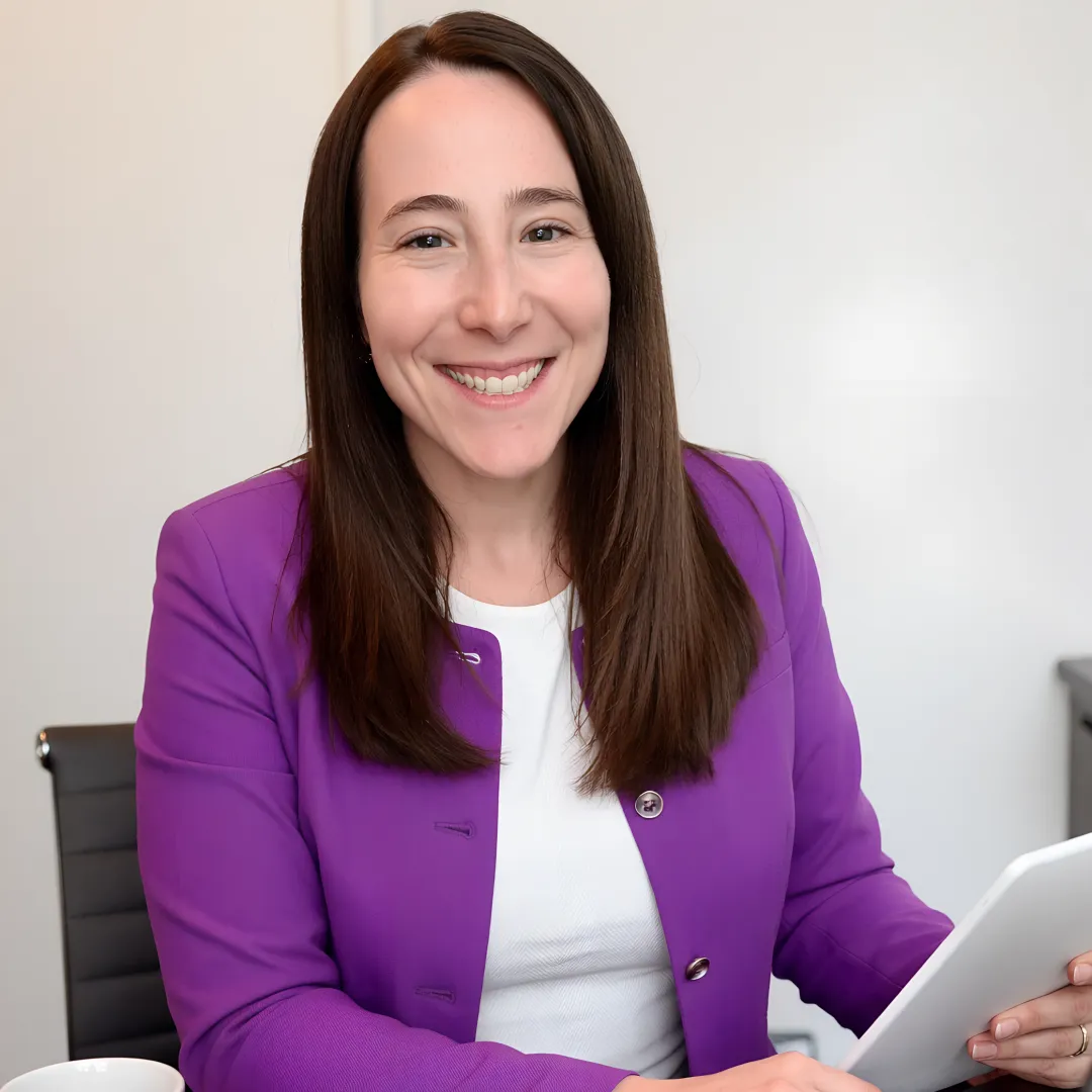 Portrait of Dr. Eliza Barach, PhD, BCC, Owner and Founder of Neural Revolution