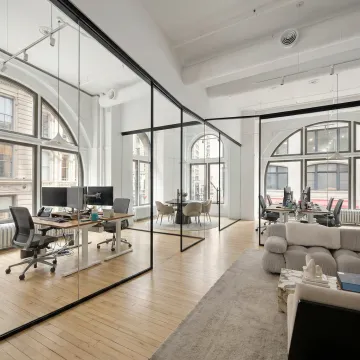 Private closed-door office space in NYC