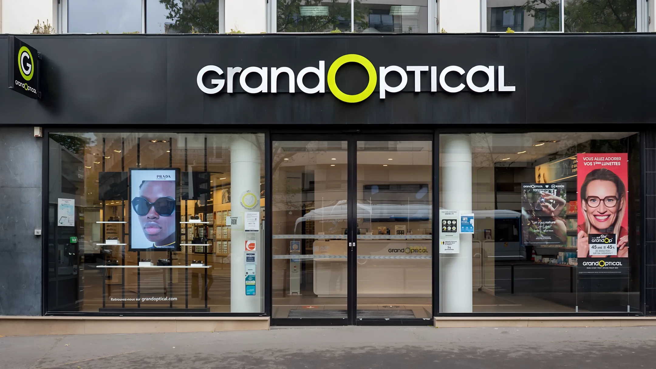 Eyecare practice window display