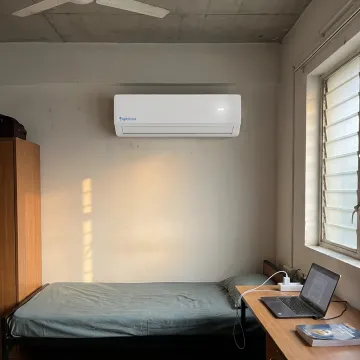 Hostel Room with Energy Efficient Split AC