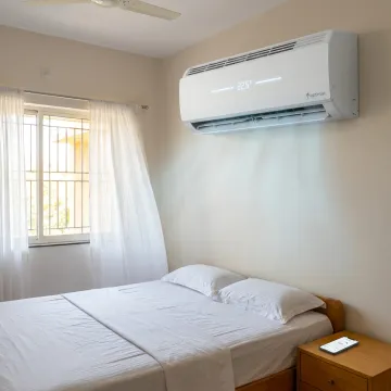 Residential Bedrooms & Living Rooms