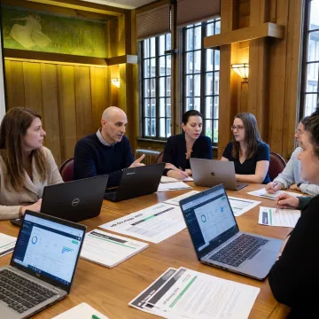 HR leaders collaborating on strategy