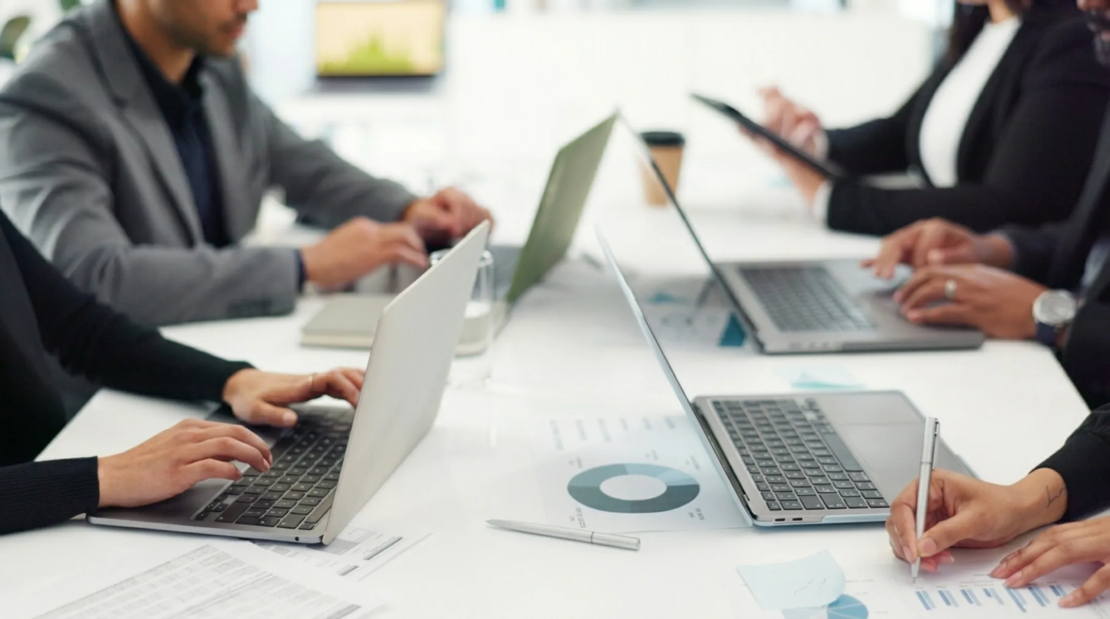 Porter Accounting team providing virtual bookkeeping and financial advisory services