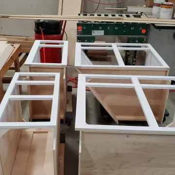 Kitchen Cabinet Refinishing & Refacing Contractors