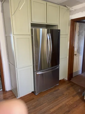 Modern Slab Kitchen Cabinets