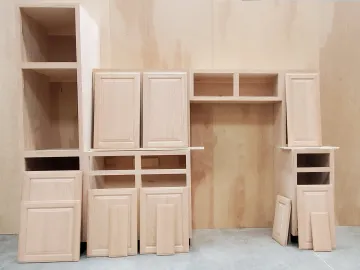 Custom Kitchen Cabinet Installation & Refacing Services