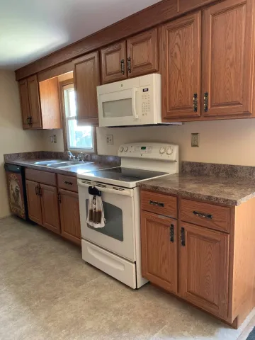 Custom Built Cabinetry & Cabinet Design Services