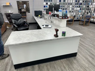 Custom Cabinet Installation — Experienced Professionals