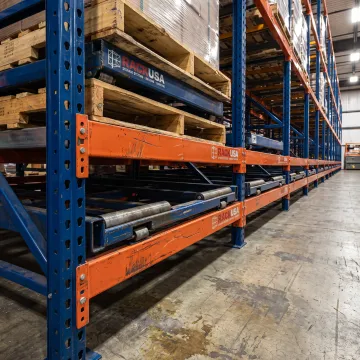Push-back racking with stored pallet loads