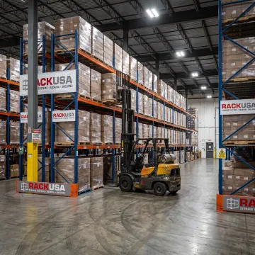 Industrial drive-thru pallet racking system