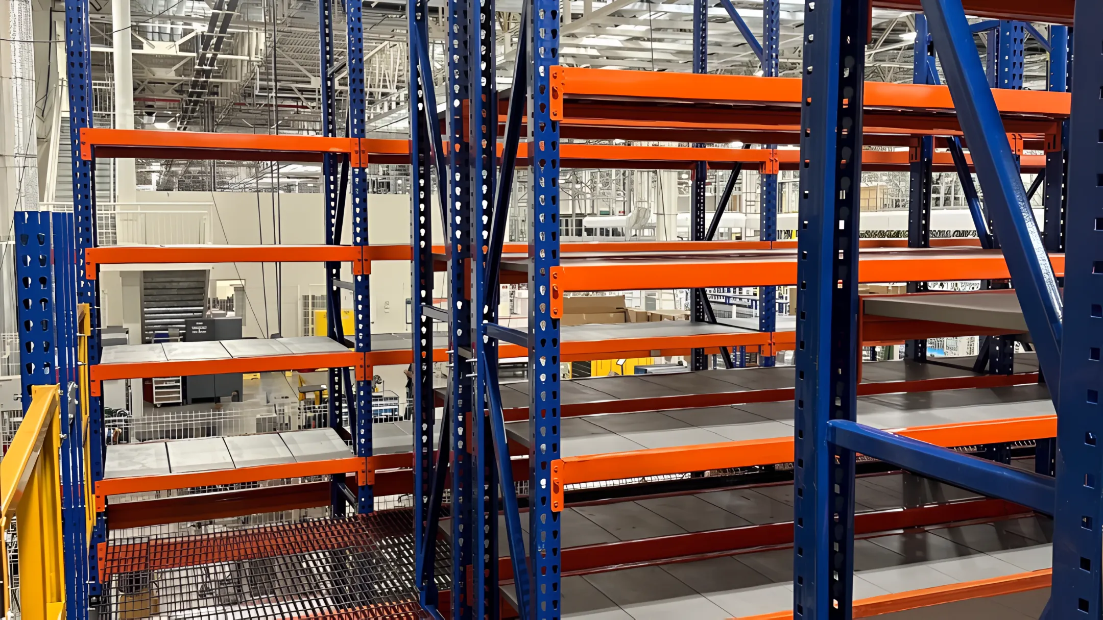 Warehousing and functional spaces