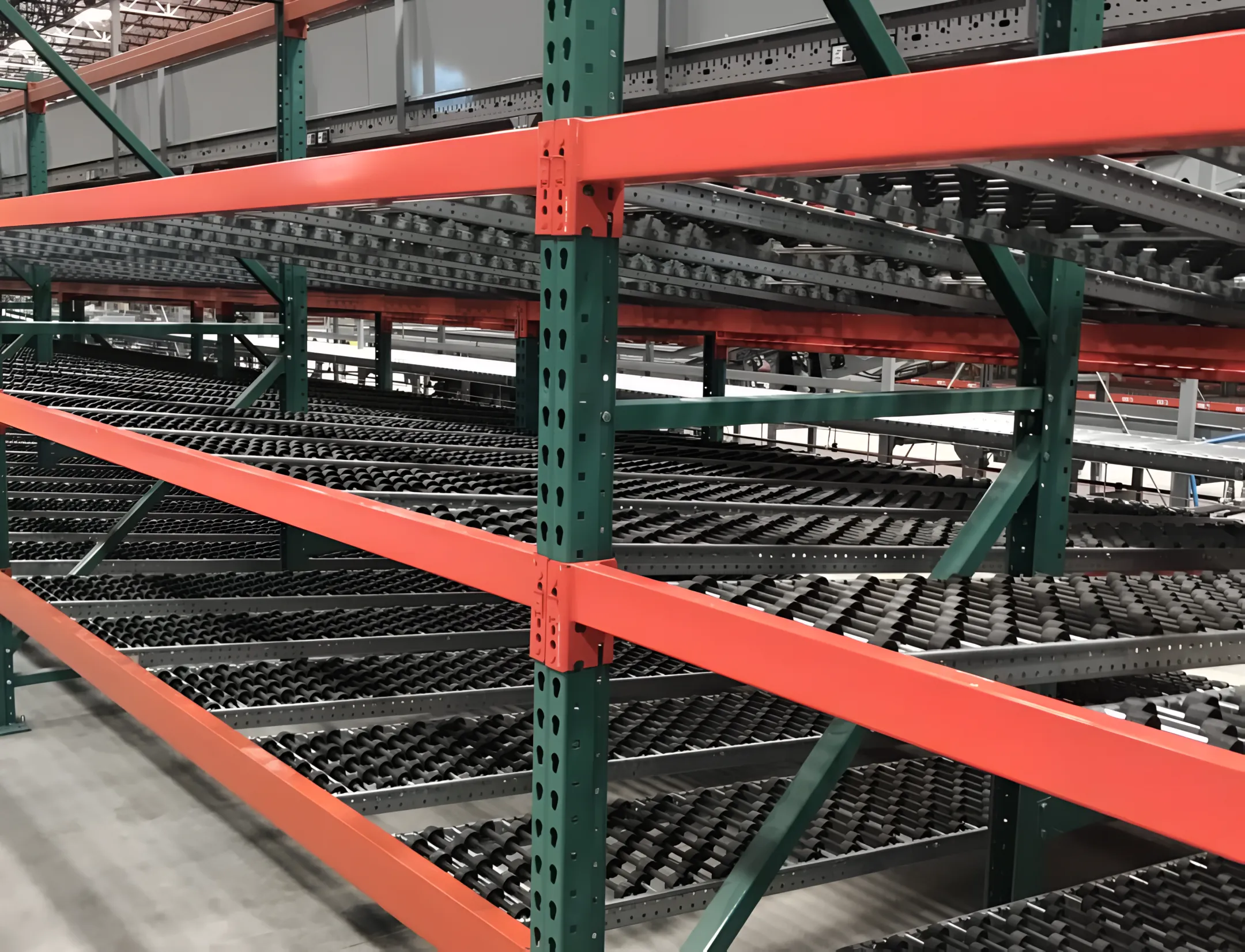 E-commerce and distribution shelving