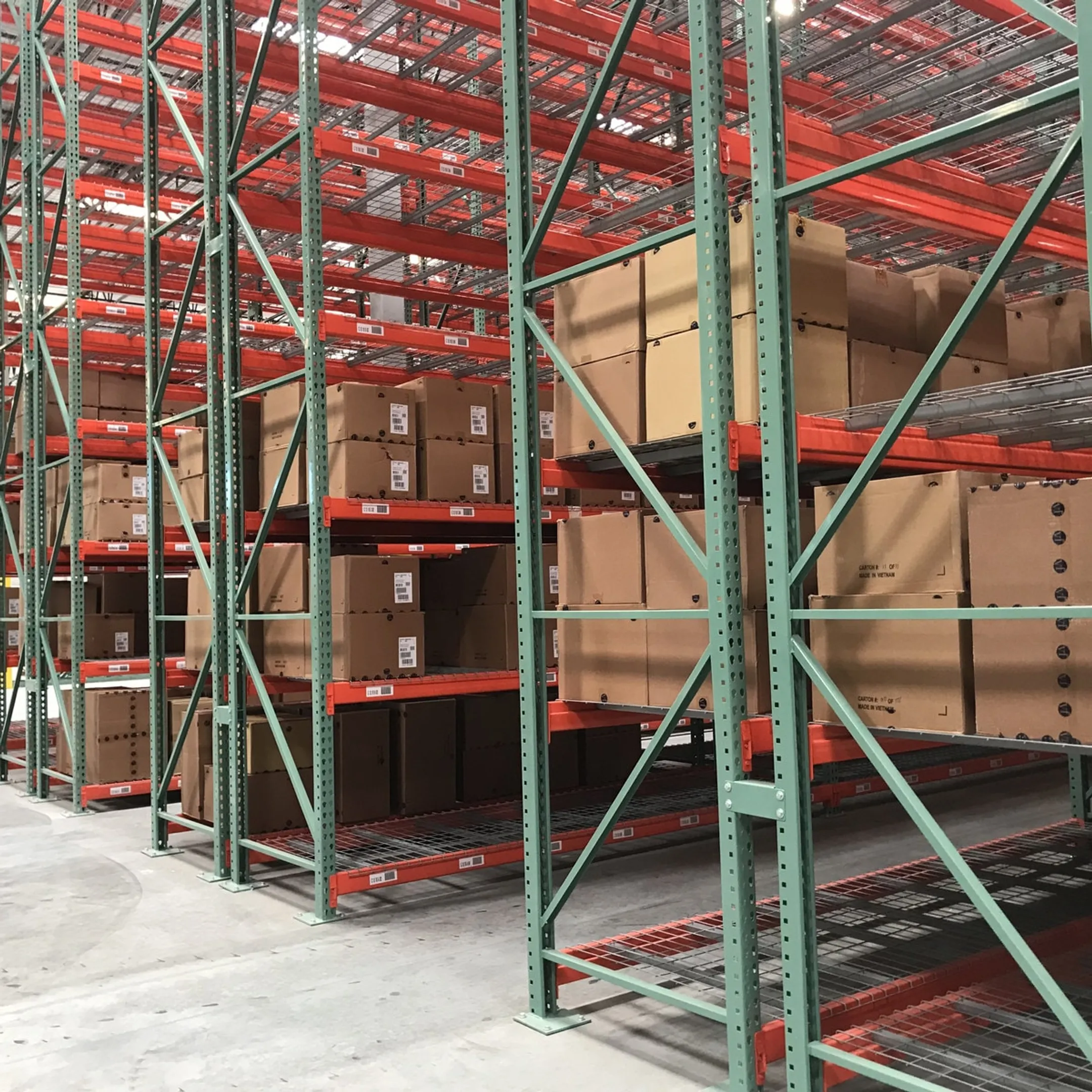 Wide Aisle Pallet Racking Solutions for Your Warehouse