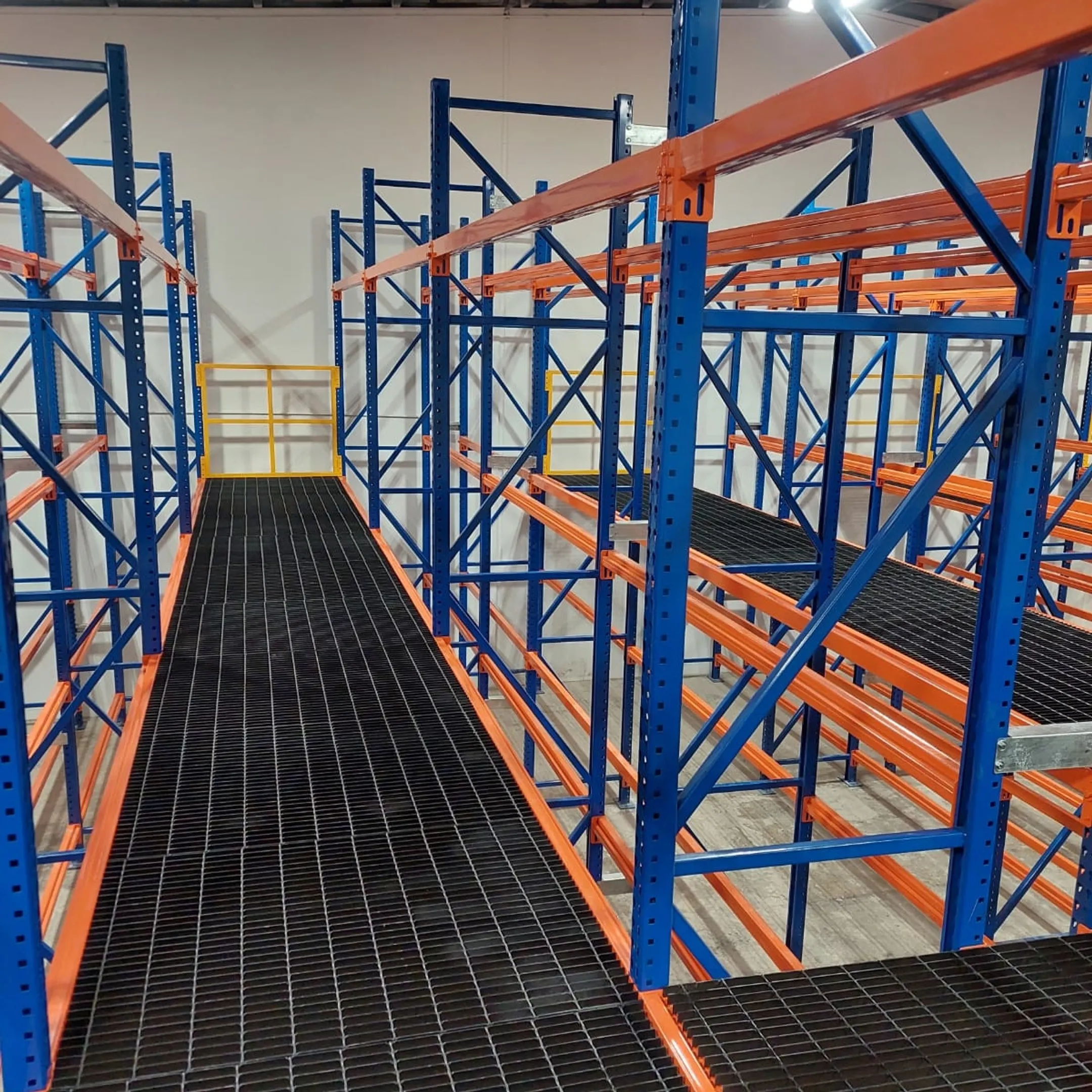 Warehouse mezzanine installation process