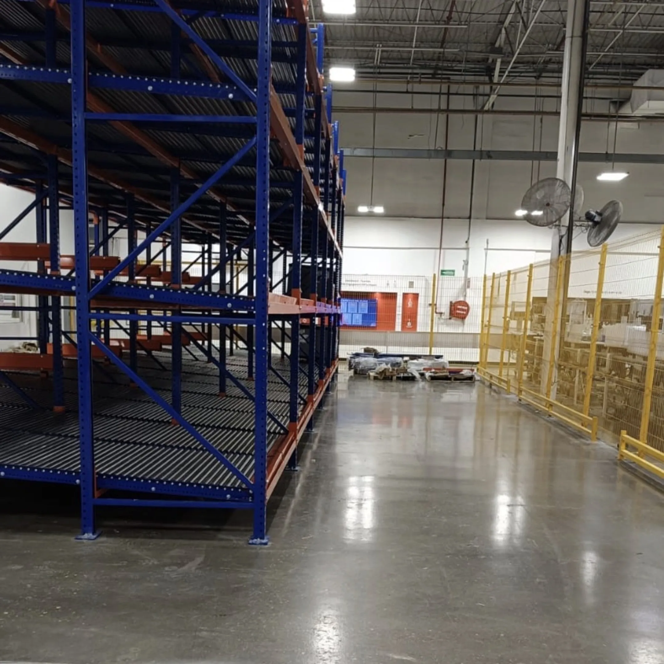Food and beverage pallet storage