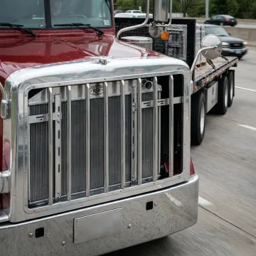 Long-Haul Trucking & Freight Transport