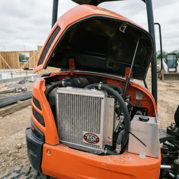 Construction & Earthmoving Equipment