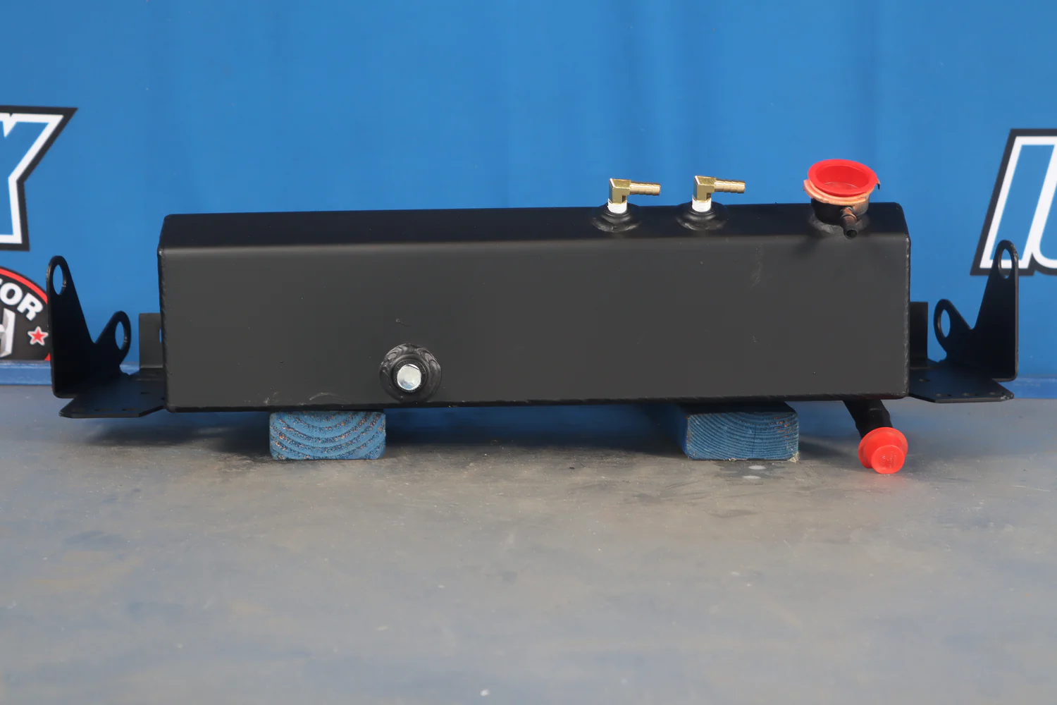 Freightliner Radiator Surge Tanks