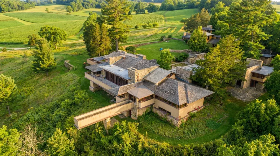 Frank Lloyd Wright Taliesin estate Spring Green Wisconsin UNESCO World Heritage Site