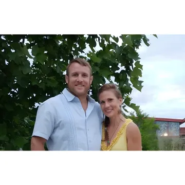 Couple planning a wellness retreat itinerary