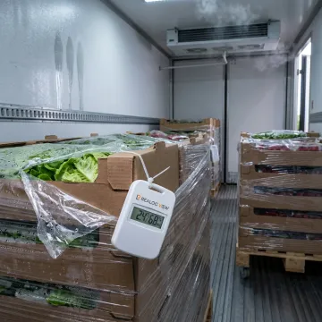 Food logistics monitoring