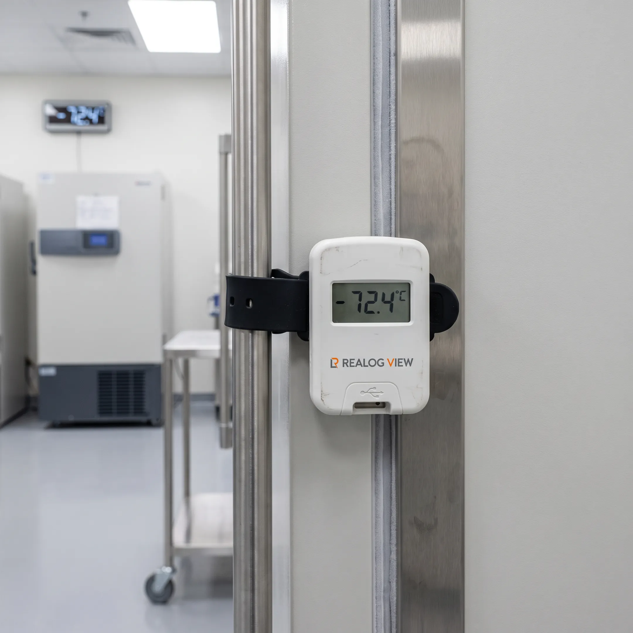 Medical & Laboratories