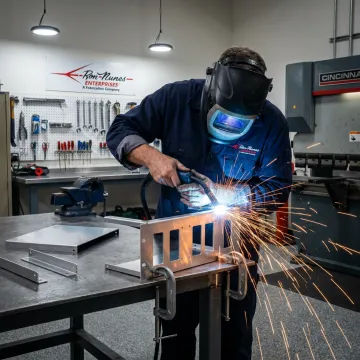 MIG and TIG welding on fabricated metal parts
