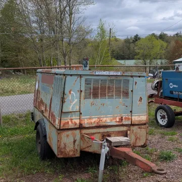 Well-maintained earthmoving machine performing foundation work at a Sullivan County construction site