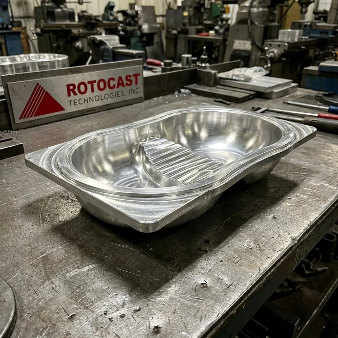 Finished aluminum mold casting with polished surface