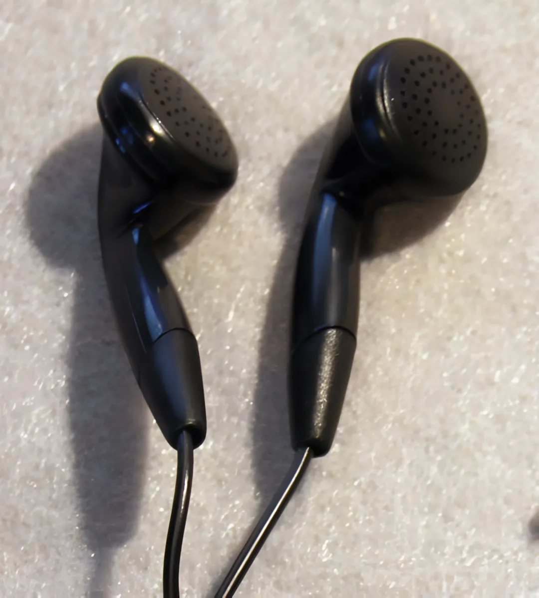 Stereo Earbuds (Black) w/ 6-Foot Cord